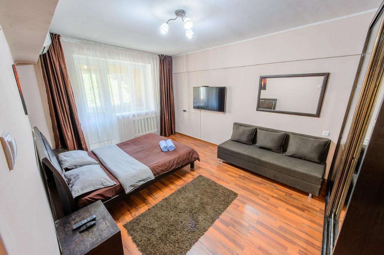 Apartments On Tole By 12 App 51 Almaty Exterior foto