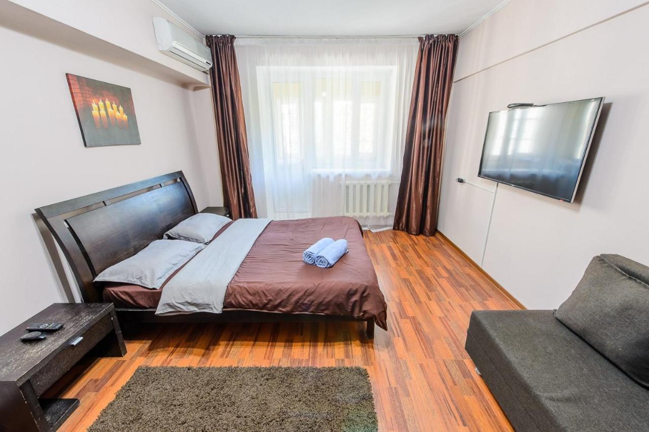 Apartments On Tole By 12 App 51 Almaty Exterior foto